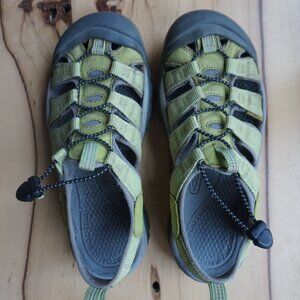 Keen Newport Waterproof Green Sandals 9.5